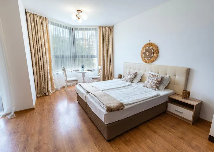 Апартамент Kabakum Plaza Варна