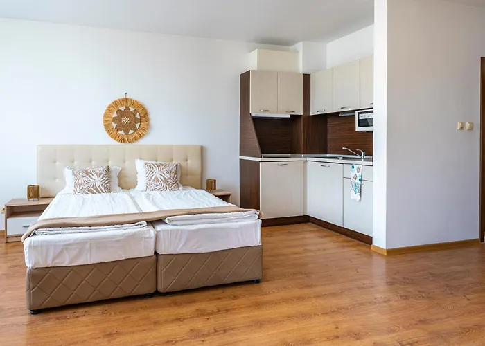 Kabakum Plaza * Варна